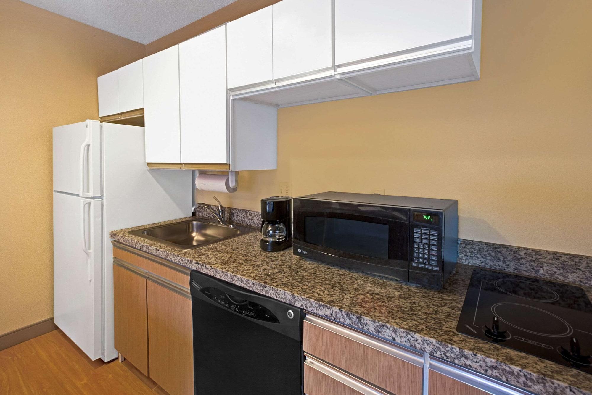 Mainstay Suites Detroit Auburn Hills Exteriör bild