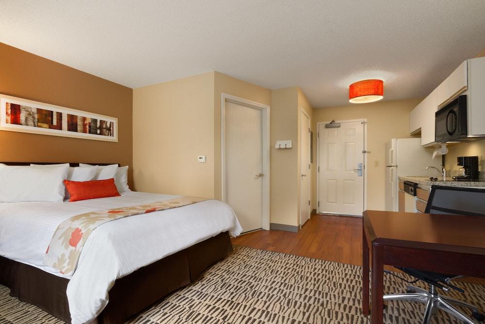 Mainstay Suites Detroit Auburn Hills Exteriör bild